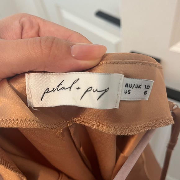 Petal & Pup NWOT Cyprus Dress in Gold; US Size 6/AU Size 10 - Picture 5 of 7